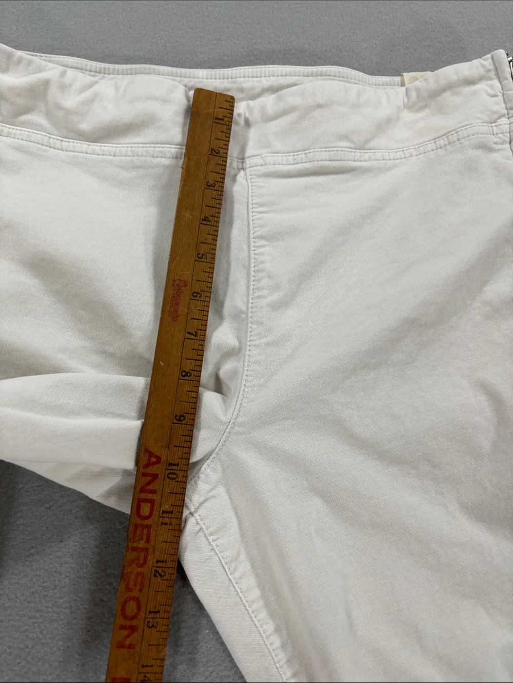 Free People “In my feelings” velvet Cream side zip stretch mid rise crop pants M